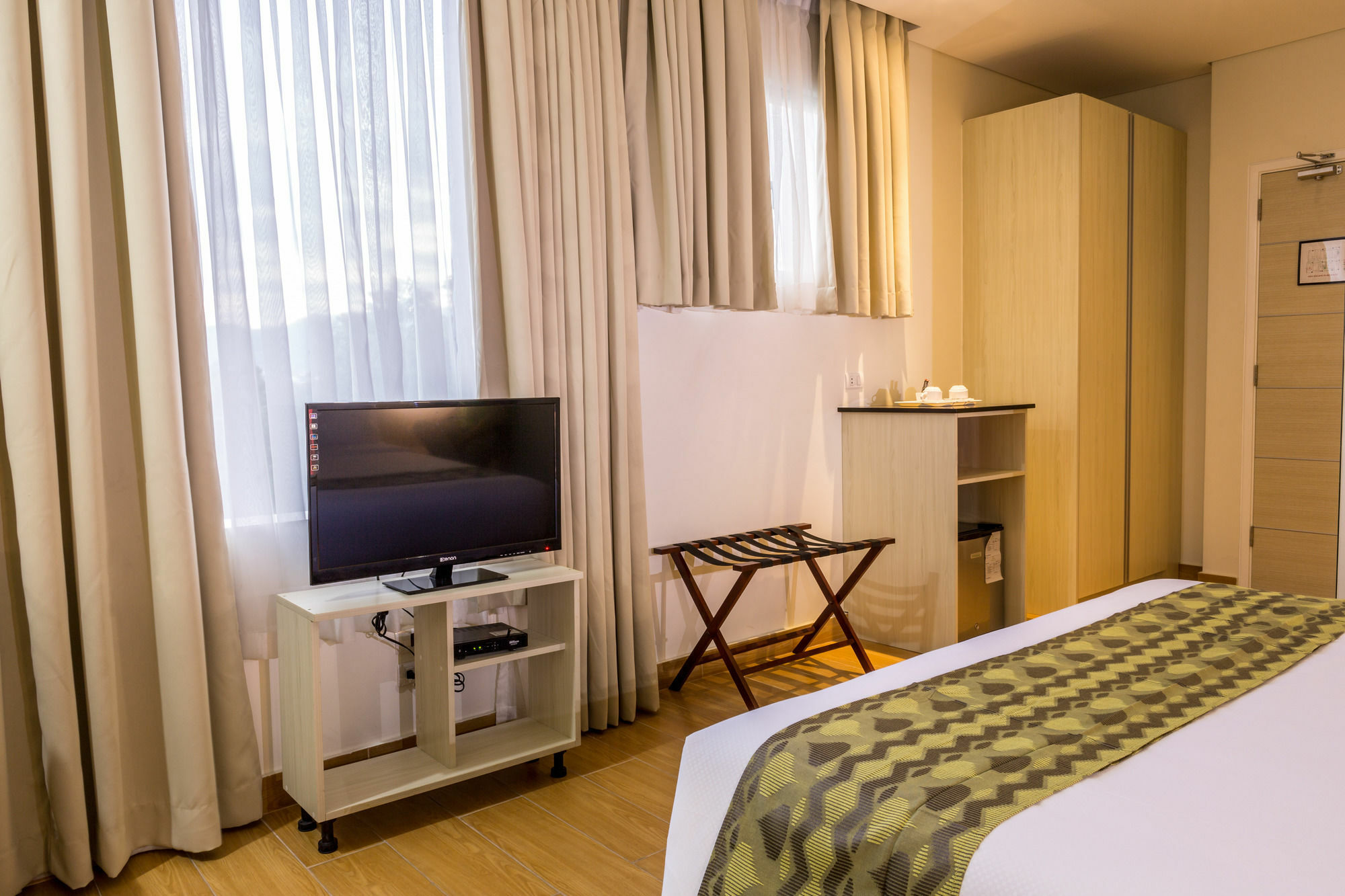 Hamersons Hotel Cebu Екстер'єр фото