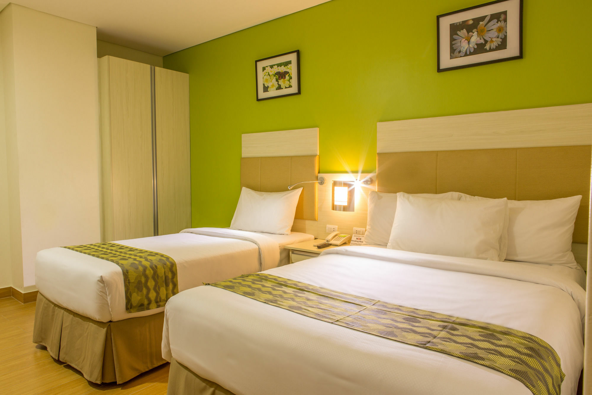 Hamersons Hotel Cebu Екстер'єр фото
